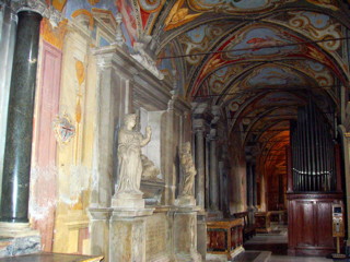 santa-cecilia-r-aisle